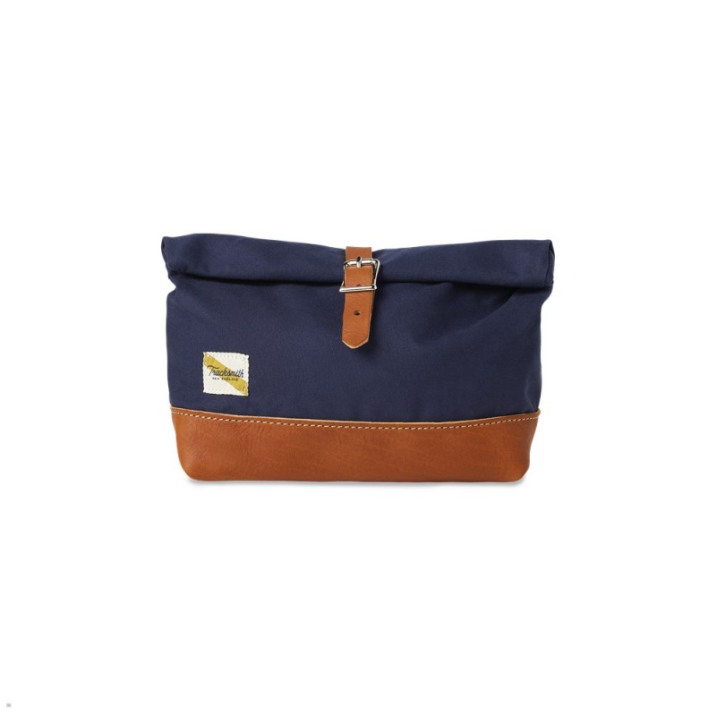 Navy Tracksmith Dopp Kit | Canada 29861-UECN